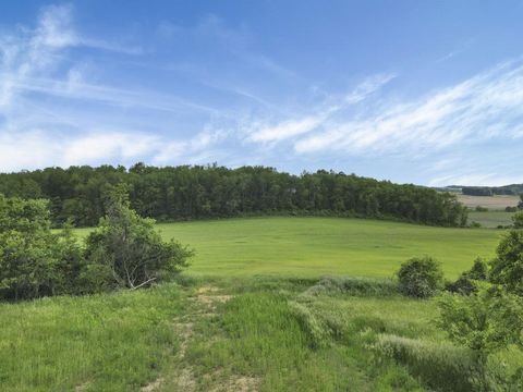 Photo of 11559 Somerset Road, Thornville, OH 43076 (MLS # 225019530)