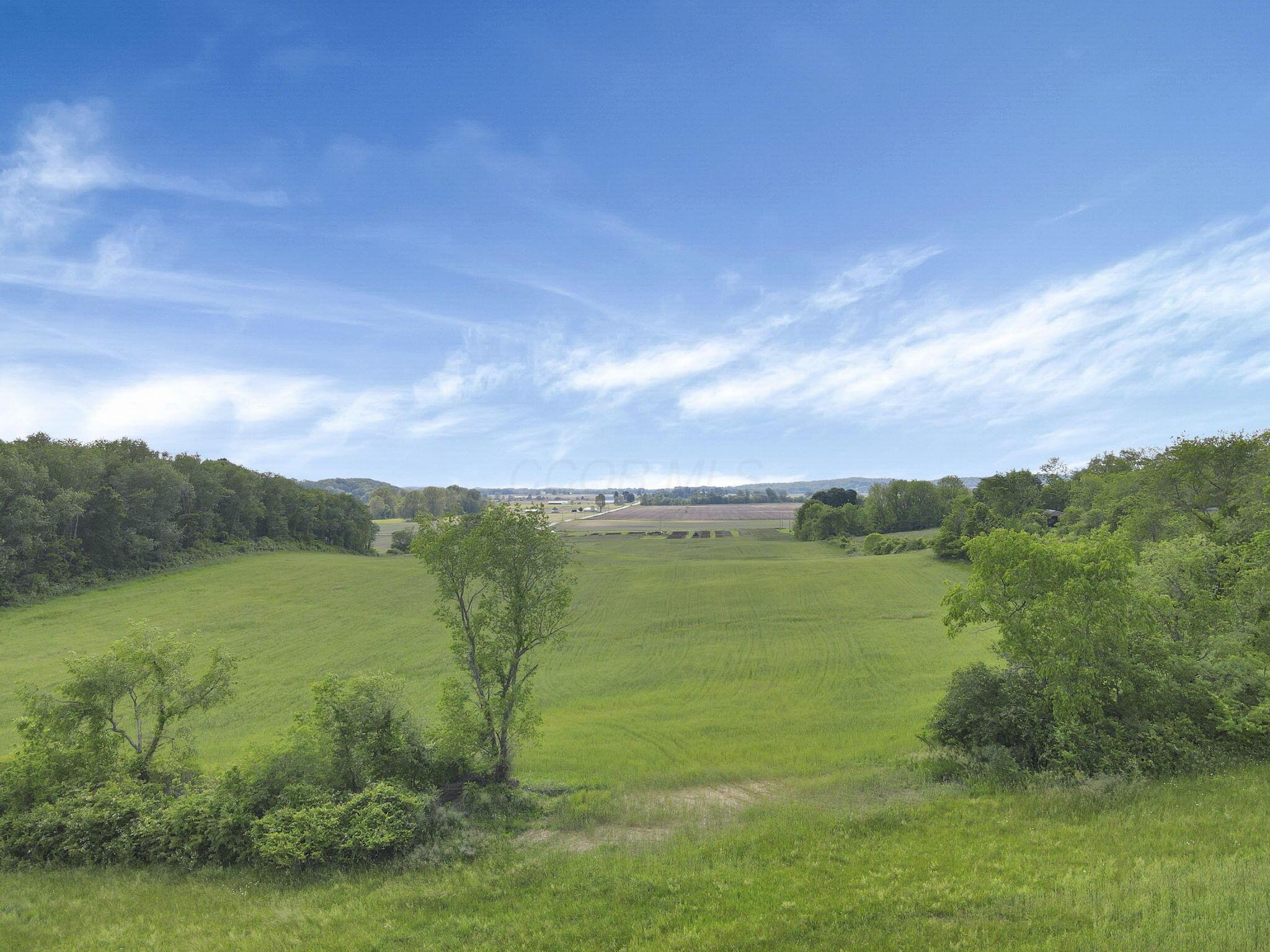 11559 Somerset Road, Thornville, Ohio image 3
