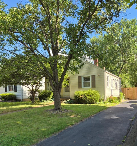 Photo of 467 E Jeffrey Place NA #NA, Columbus, OH 43214 (MLS # 226023136)