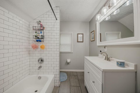 Tiny photo for 1008 E Whittier Street, Columbus, OH 43206 (MLS # 226036388)