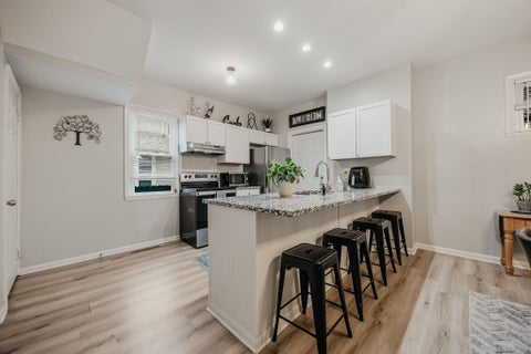 Tiny photo for 1008 E Whittier Street, Columbus, OH 43206 (MLS # 226036388)