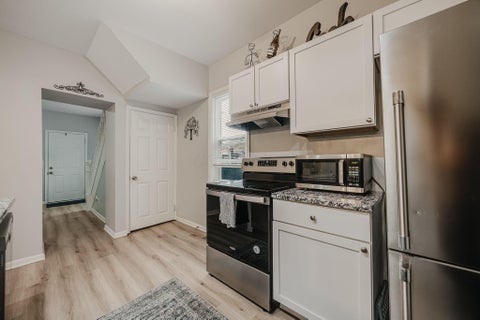 Tiny photo for 1008 E Whittier Street, Columbus, OH 43206 (MLS # 226036388)