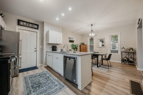 Tiny photo for 1008 E Whittier Street, Columbus, OH 43206 (MLS # 226036388)