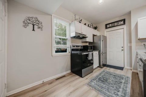 Tiny photo for 1008 E Whittier Street, Columbus, OH 43206 (MLS # 226036388)
