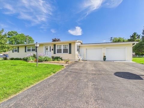 Photo of 1601 W Maple Street, Baltimore, OH 43105 (MLS # 226016879)