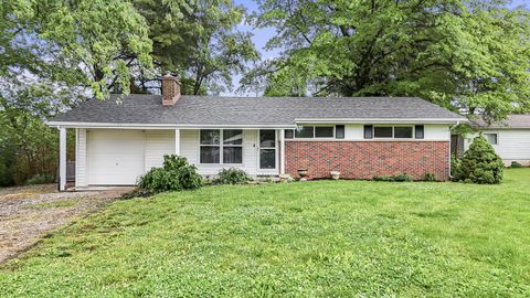 Photo of 43 Sycamore Creek Road SW, Etna, OH 43062 (MLS # 226018379)