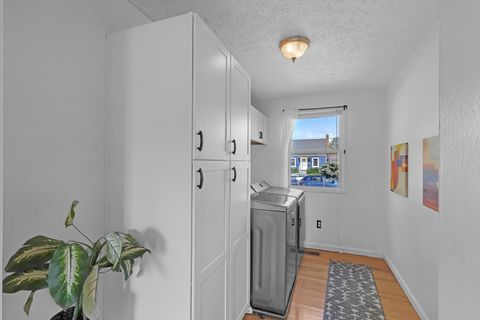 Tiny photo for 874 Binns Boulevard, Columbus, OH 43204 (MLS # 226013600)