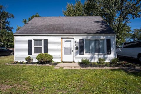 Photo of 2324 Agler Road, Columbus, OH 43224 (MLS # 226024219)