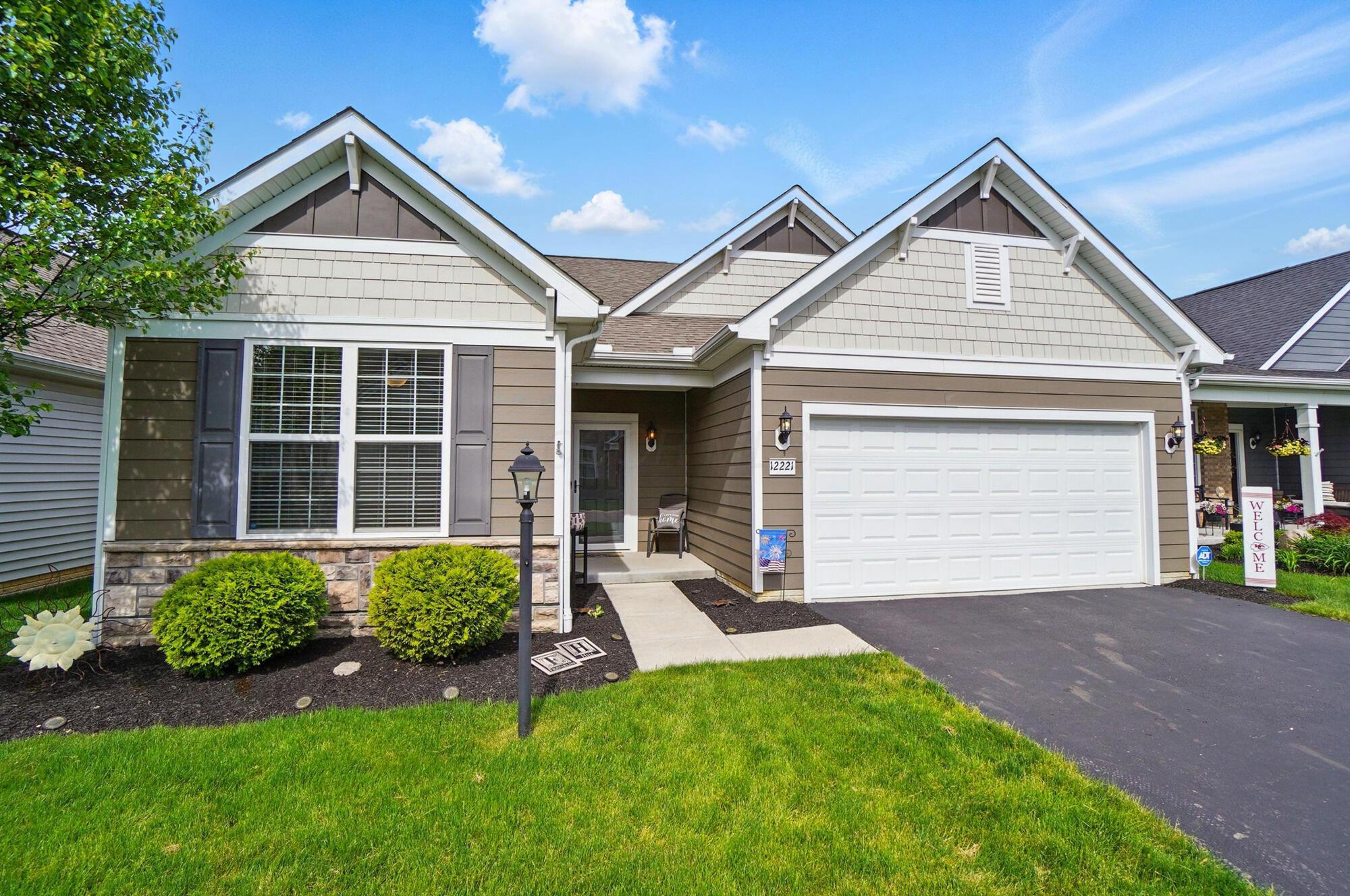 12221 Rooster Tail Drive, Pickerington, Ohio image 1