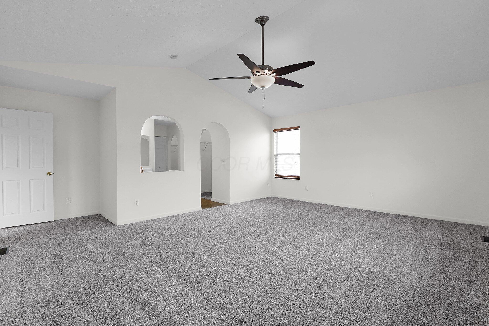 1065 Hartford Lane, London, Ohio image 26