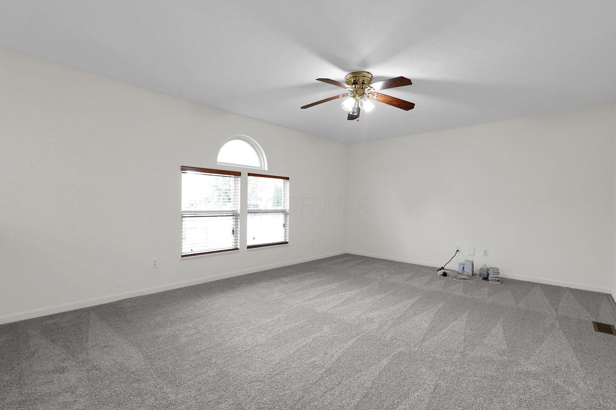 1065 Hartford Lane, London, Ohio image 18