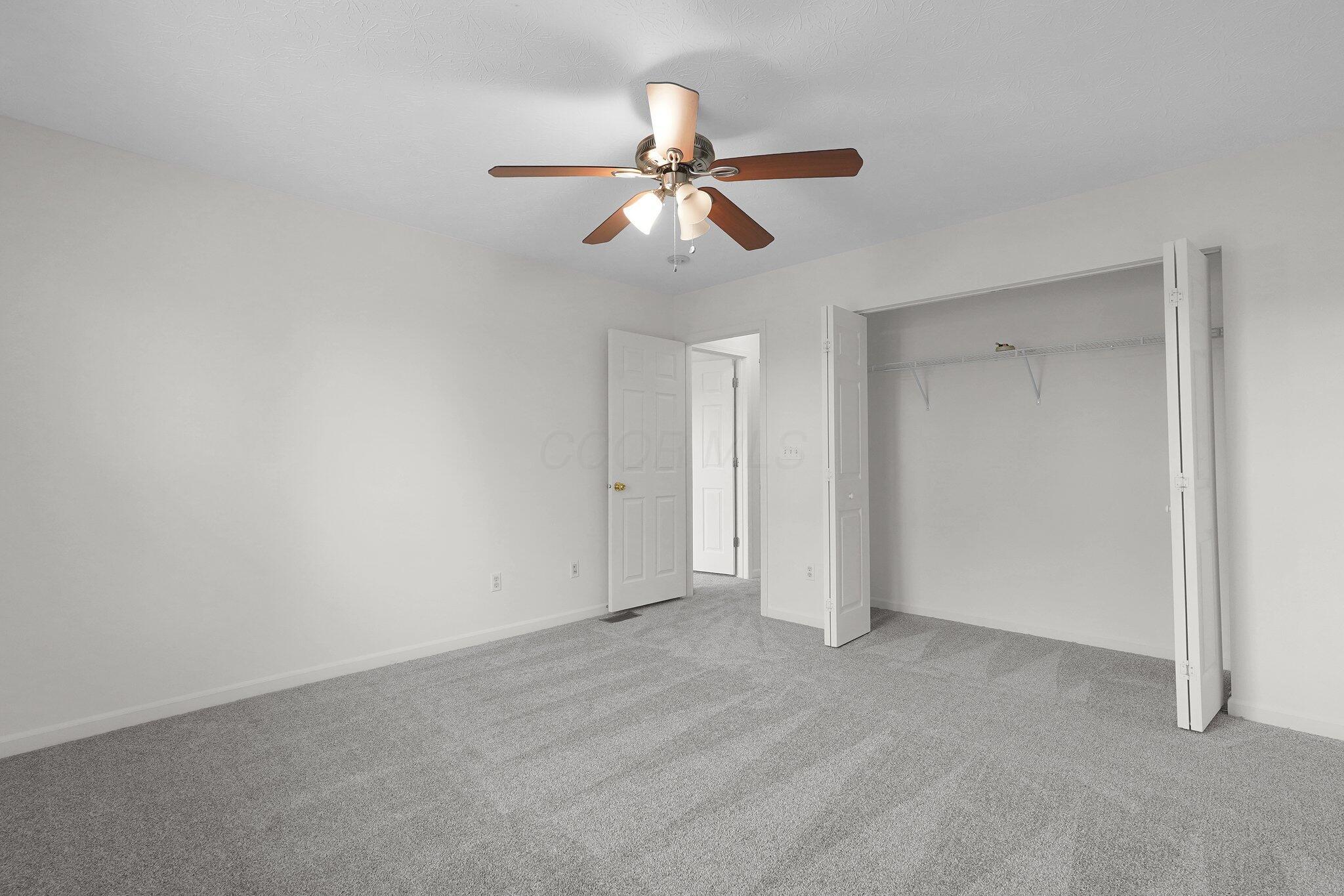 1065 Hartford Lane, London, Ohio image 36