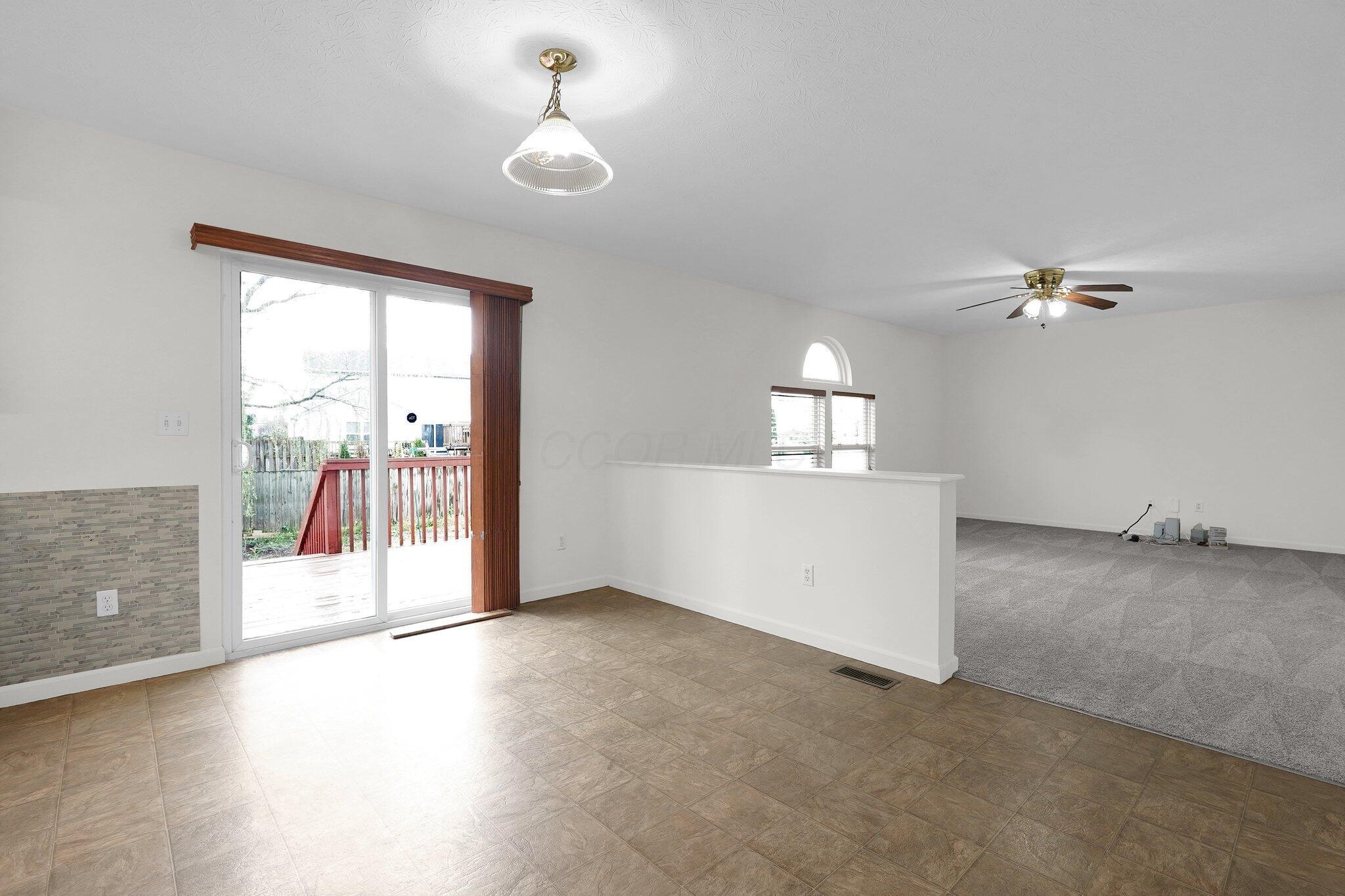 1065 Hartford Lane, London, Ohio image 13