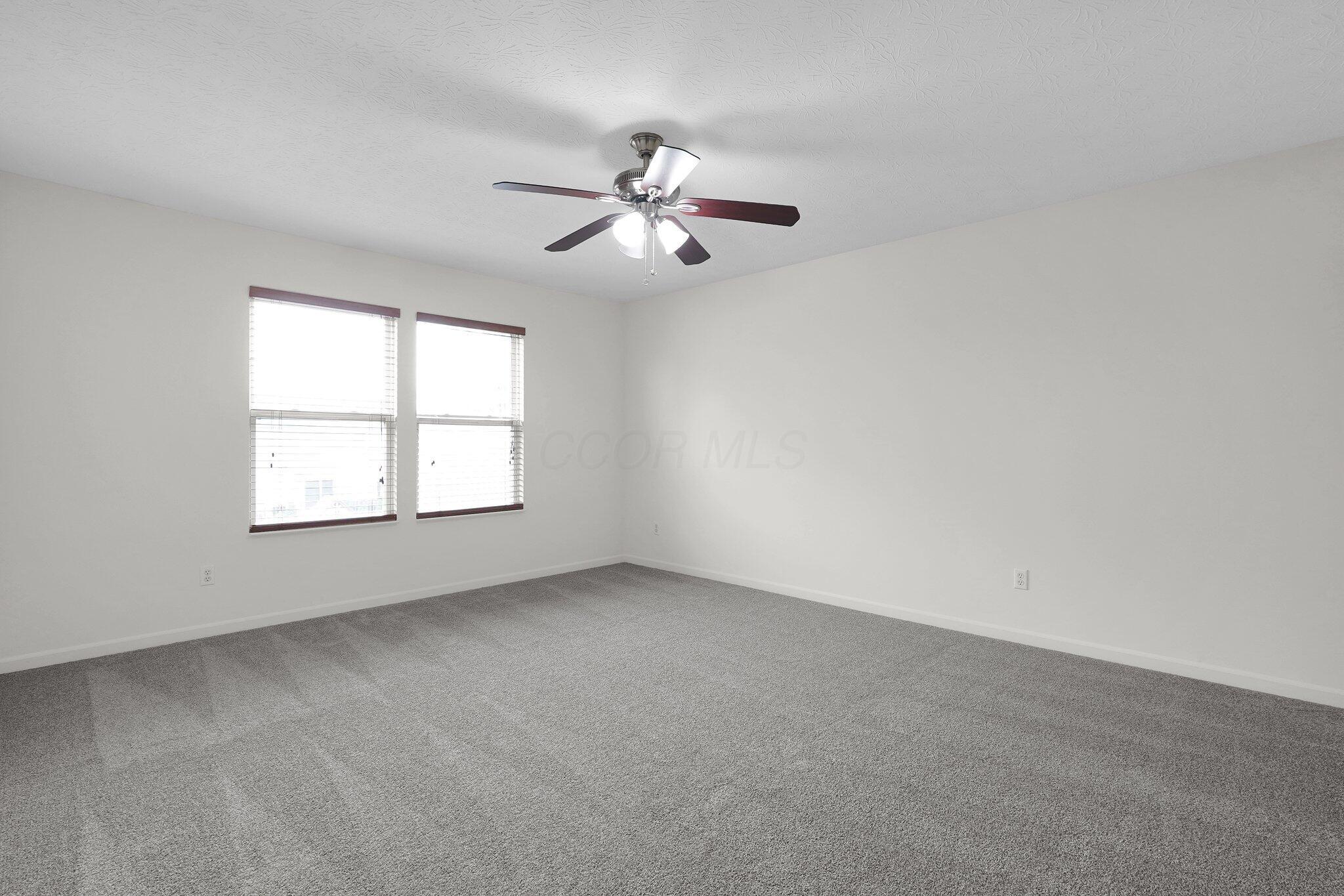 1065 Hartford Lane, London, Ohio image 37