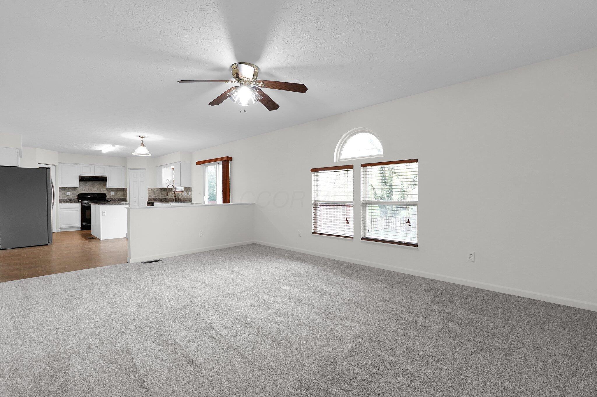 1065 Hartford Lane, London, Ohio image 19