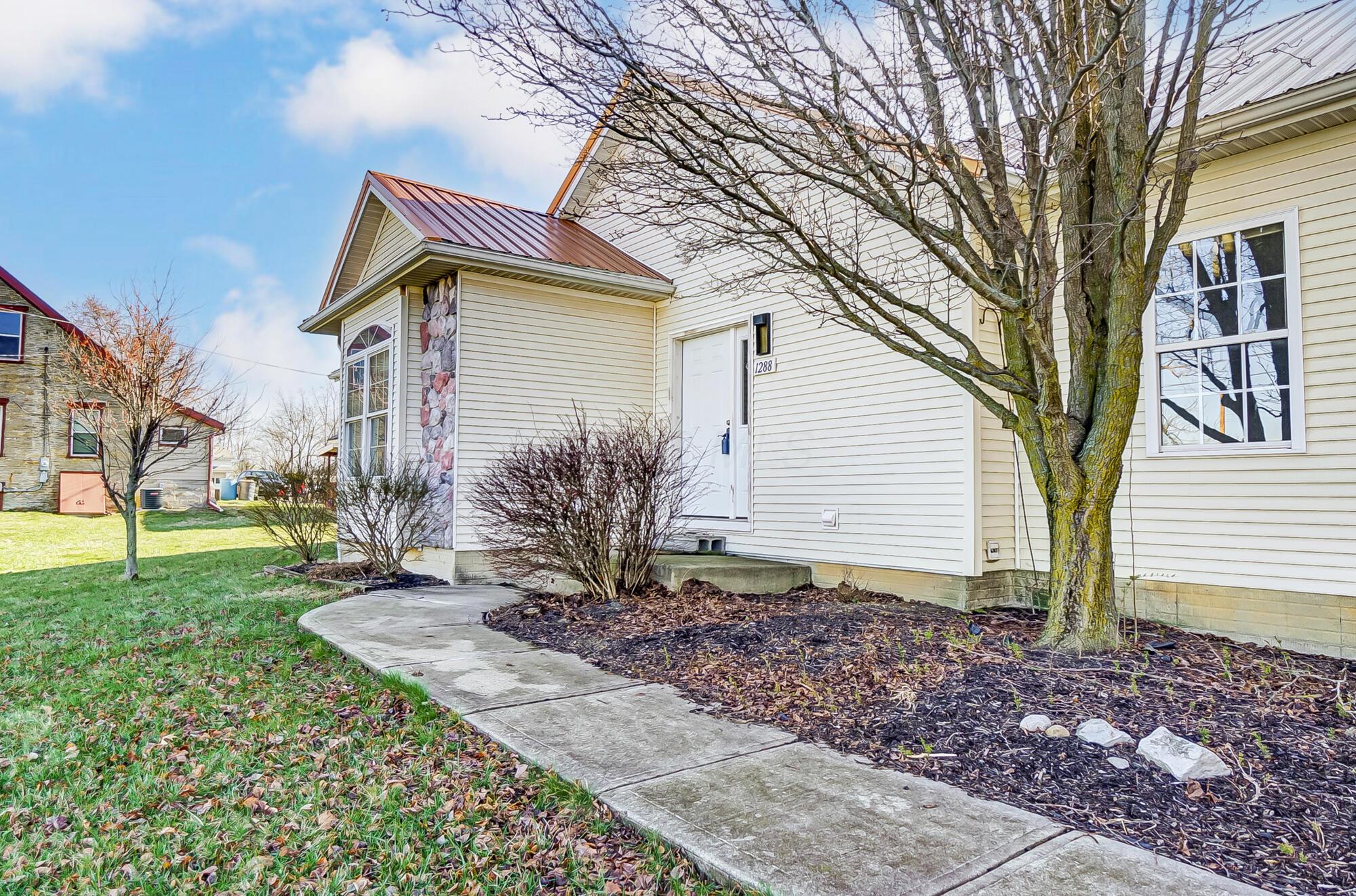 1288 Horseshoe Road, Delaware, Ohio image 4
