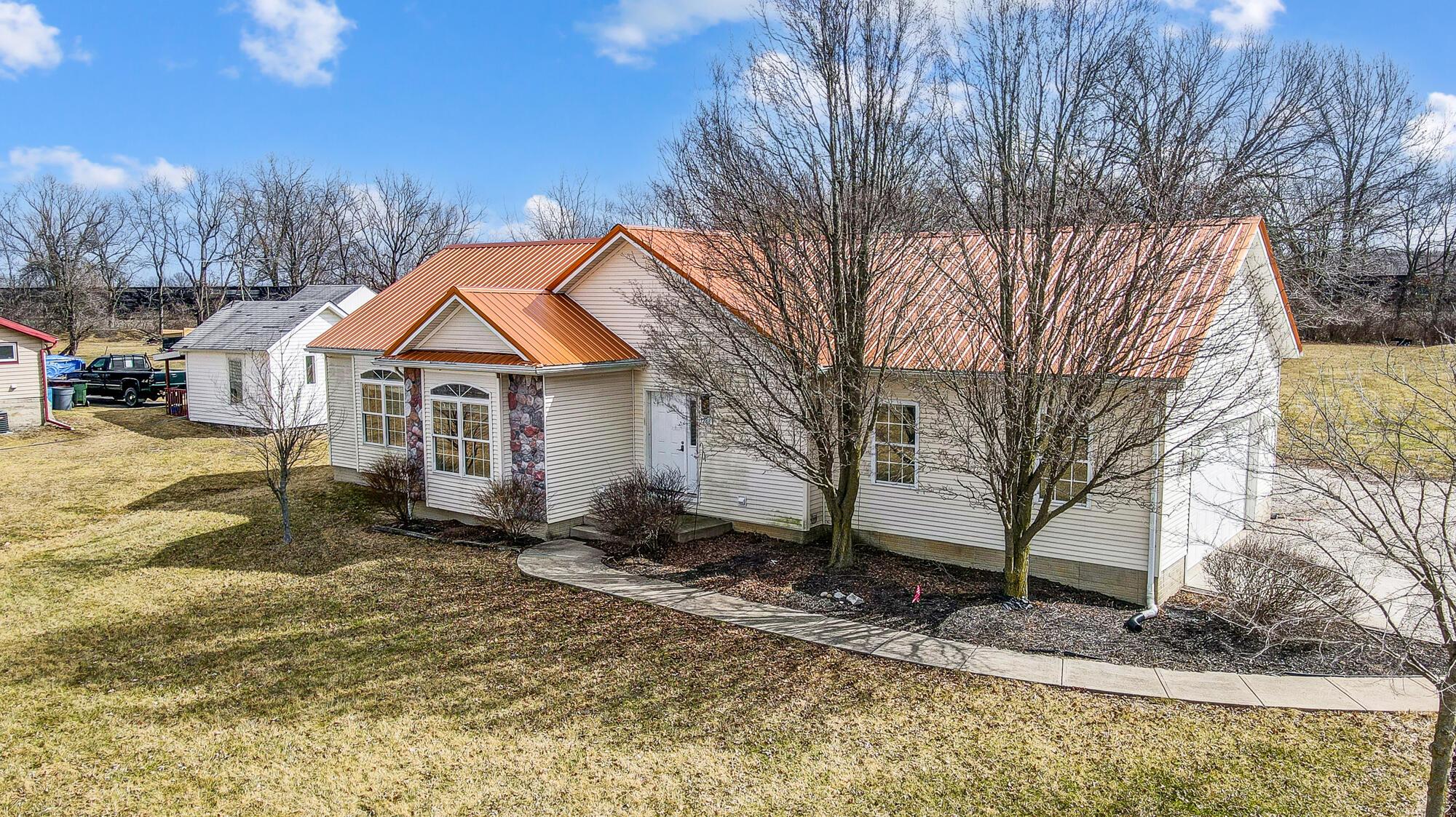 1288 Horseshoe Road, Delaware, Ohio image 1