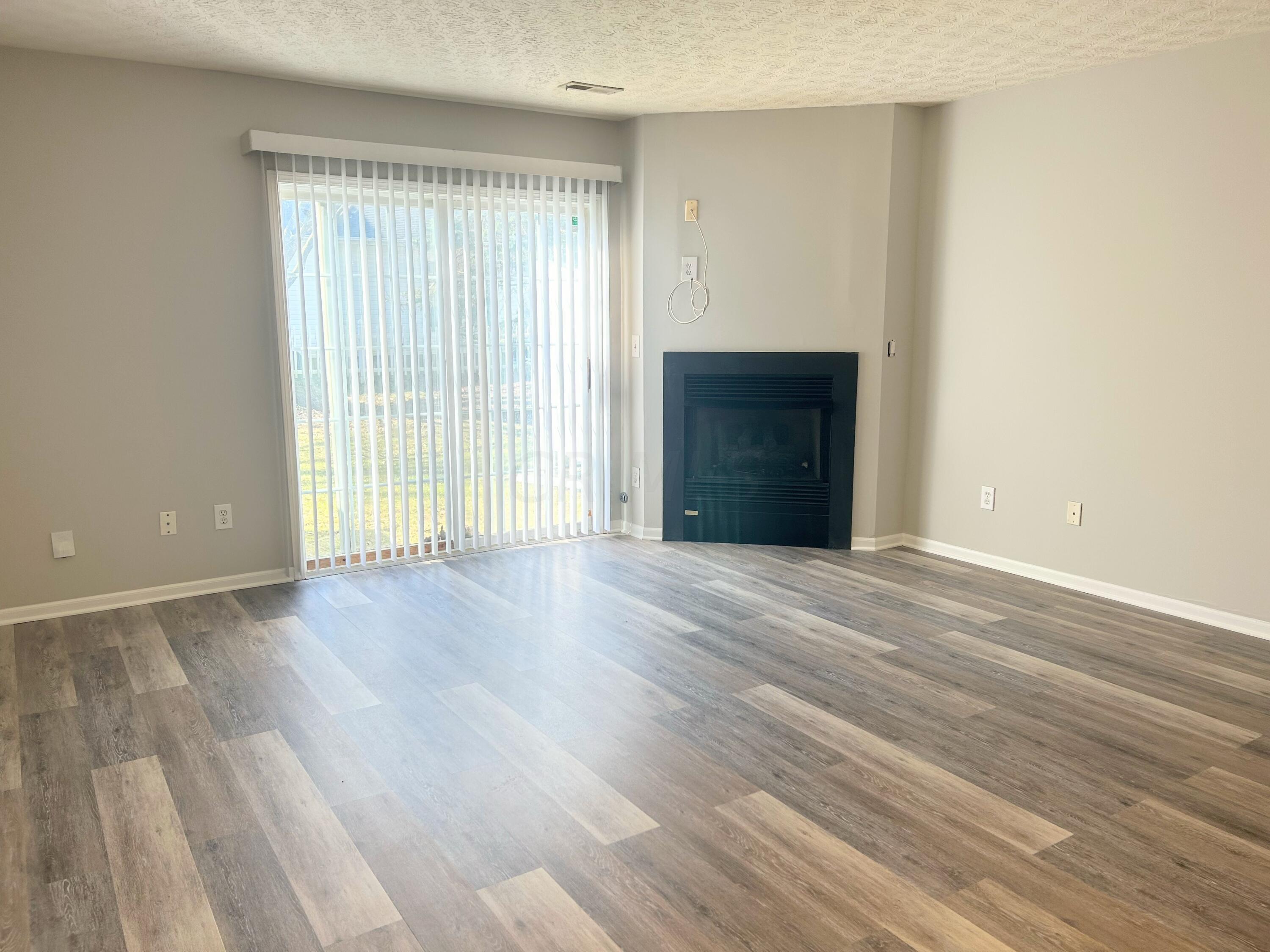 6820 Axtel Drive 22D