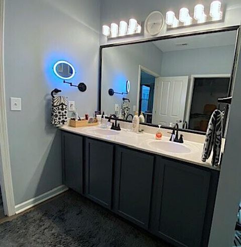 Tiny photo for 4353 Parkway Centre Drive 31 #31, Grove City, OH 43123 (MLS # 225044722)