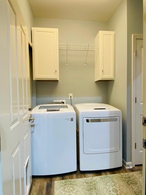 Tiny photo for 4353 Parkway Centre Drive 31 #31, Grove City, OH 43123 (MLS # 225044722)