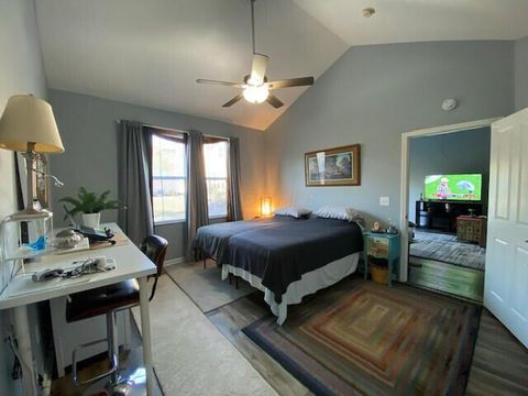 Tiny photo for 4353 Parkway Centre Drive 31 #31, Grove City, OH 43123 (MLS # 225044722)