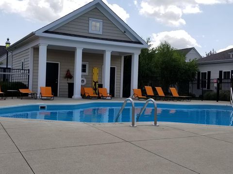 Tiny photo for 4353 Parkway Centre Drive 31 #31, Grove City, OH 43123 (MLS # 225044722)