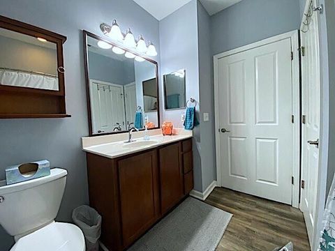 Tiny photo for 4353 Parkway Centre Drive 31 #31, Grove City, OH 43123 (MLS # 225044722)