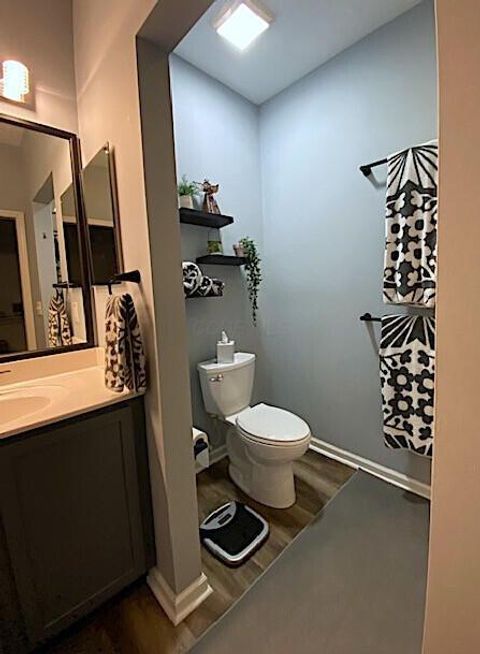 Tiny photo for 4353 Parkway Centre Drive 31 #31, Grove City, OH 43123 (MLS # 225044722)