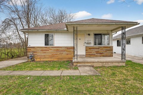 Photo of 967 Ruby Avenue, Columbus, OH 43227 (MLS # 226011505)