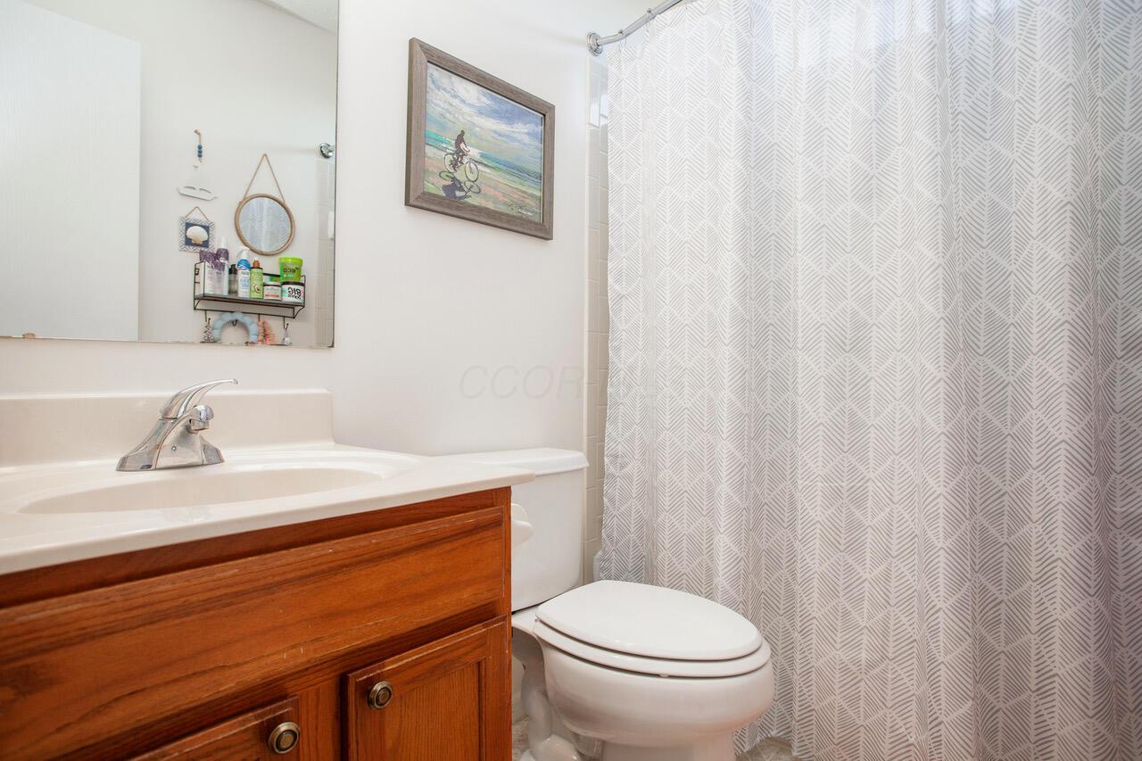 1093 Creekview Drive, Marysville, Ohio image 23