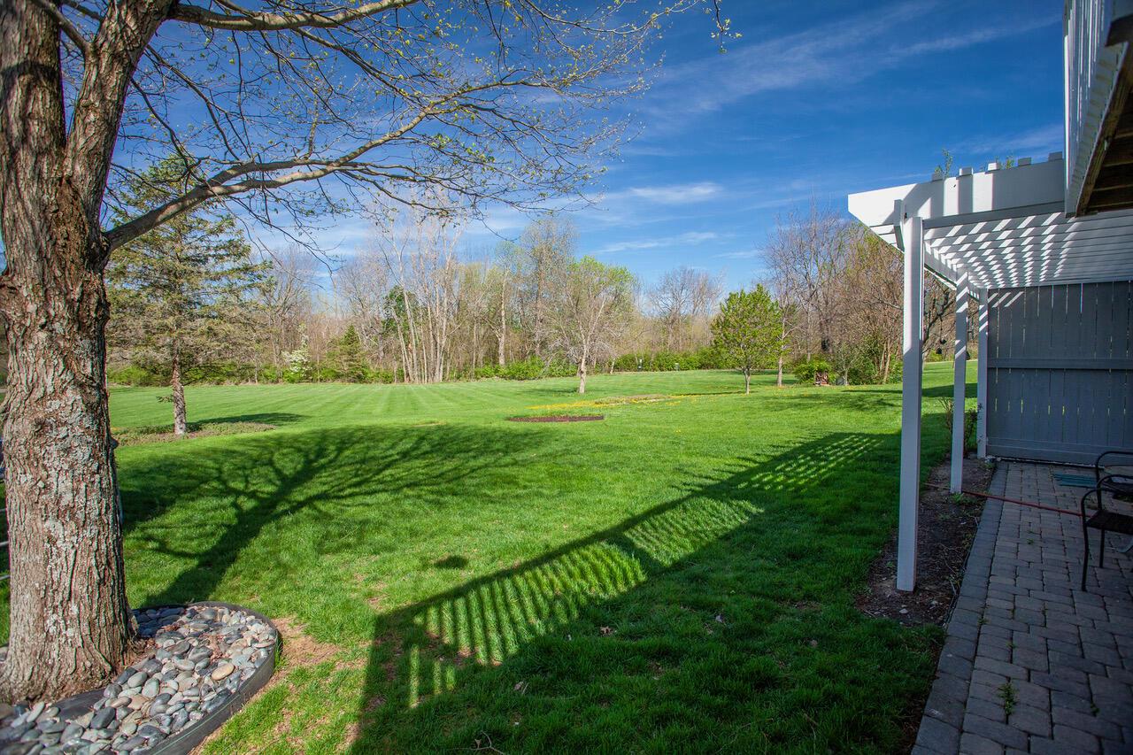 1093 Creekview Drive, Marysville, Ohio image 4