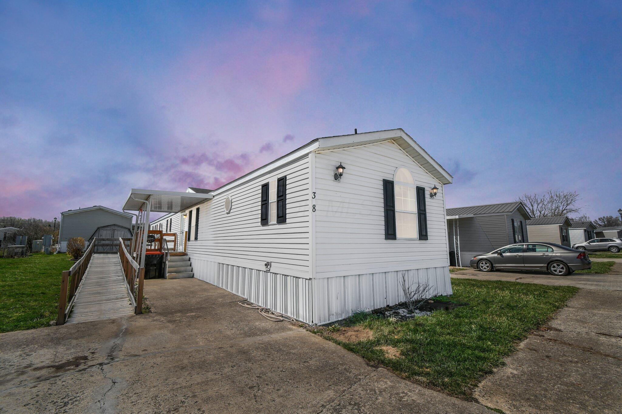 1100 Thornwood Drive #LOT 38, Heath, Ohio image 1