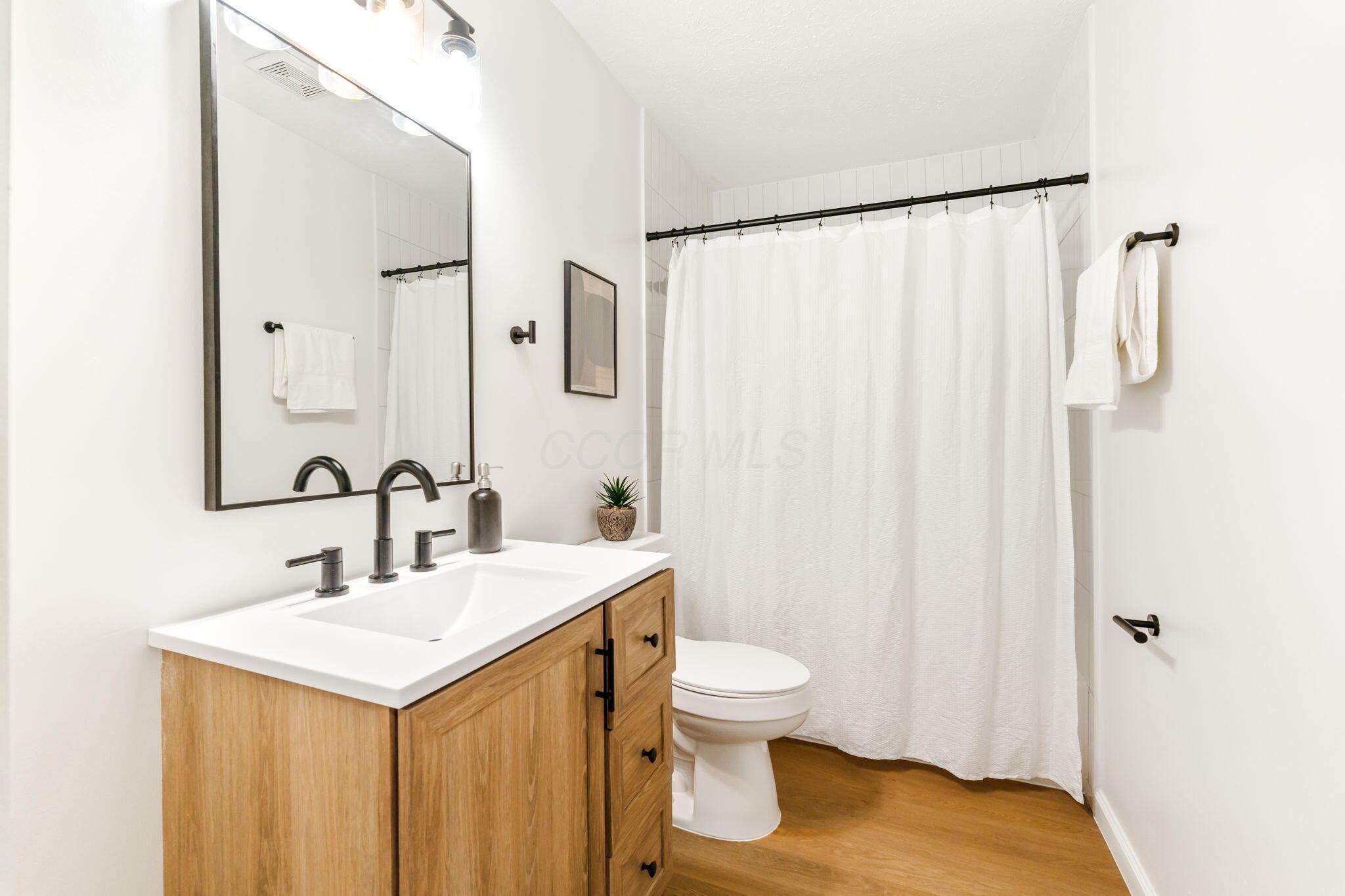 447 Courtland Lane, Pickerington, Ohio image 21