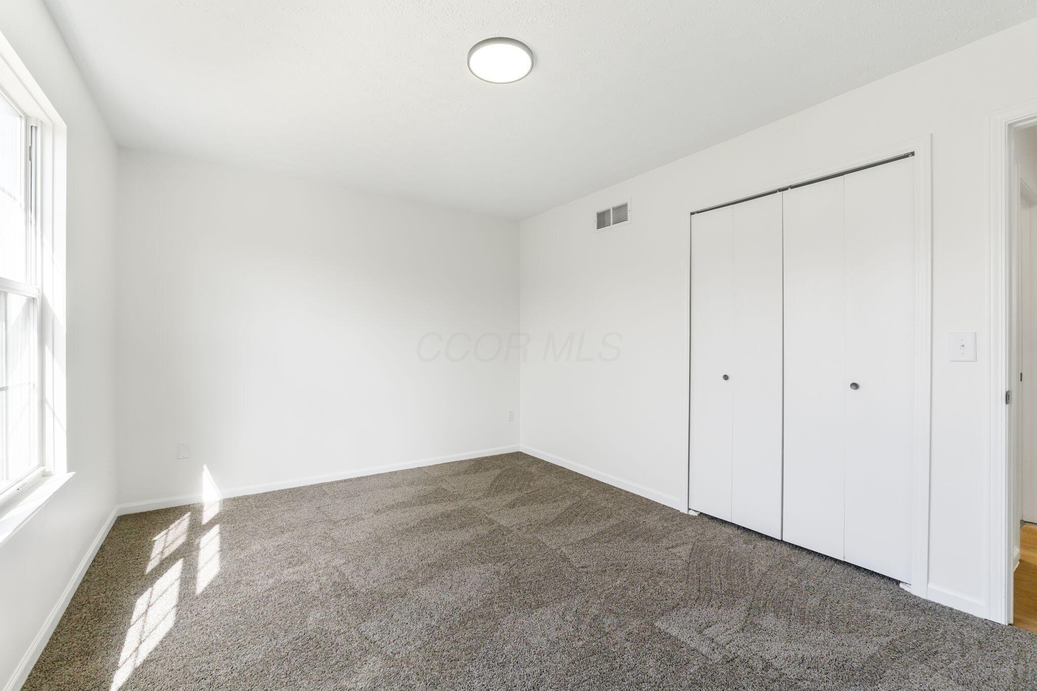 447 Courtland Lane, Pickerington, Ohio image 25