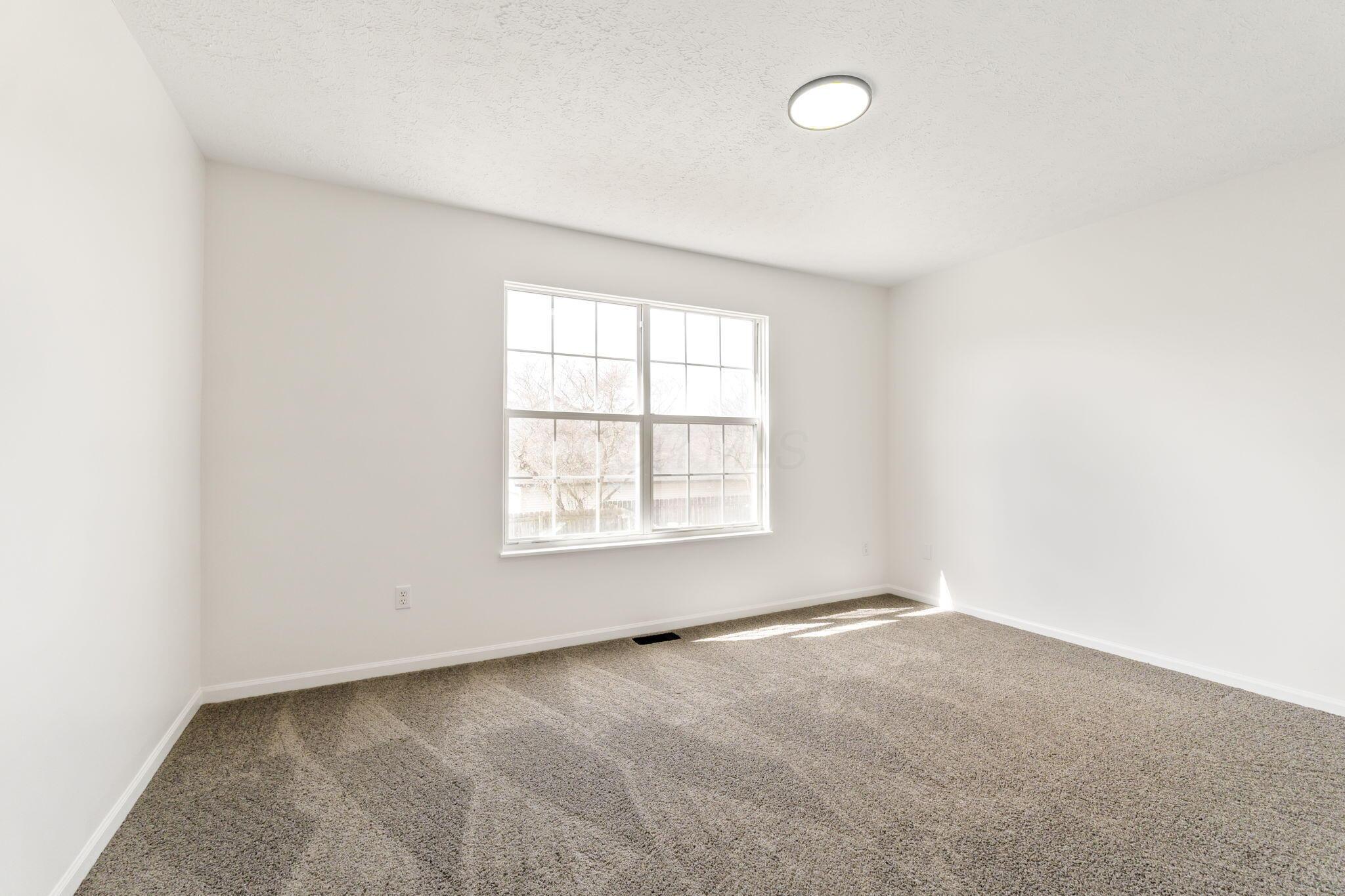 447 Courtland Lane, Pickerington, Ohio image 24