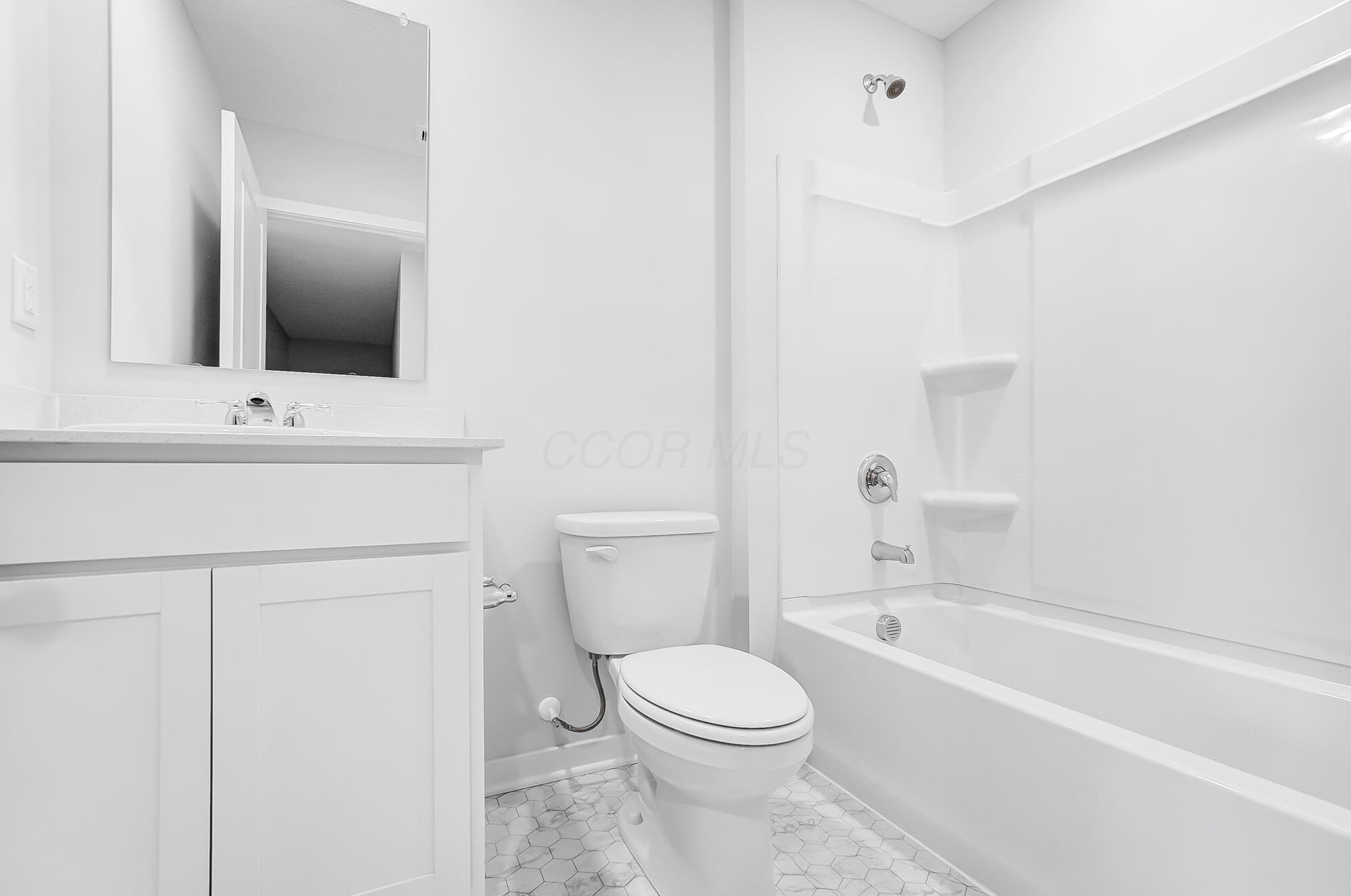 877 Sunny Vale Drive, Delaware, Ohio image 22