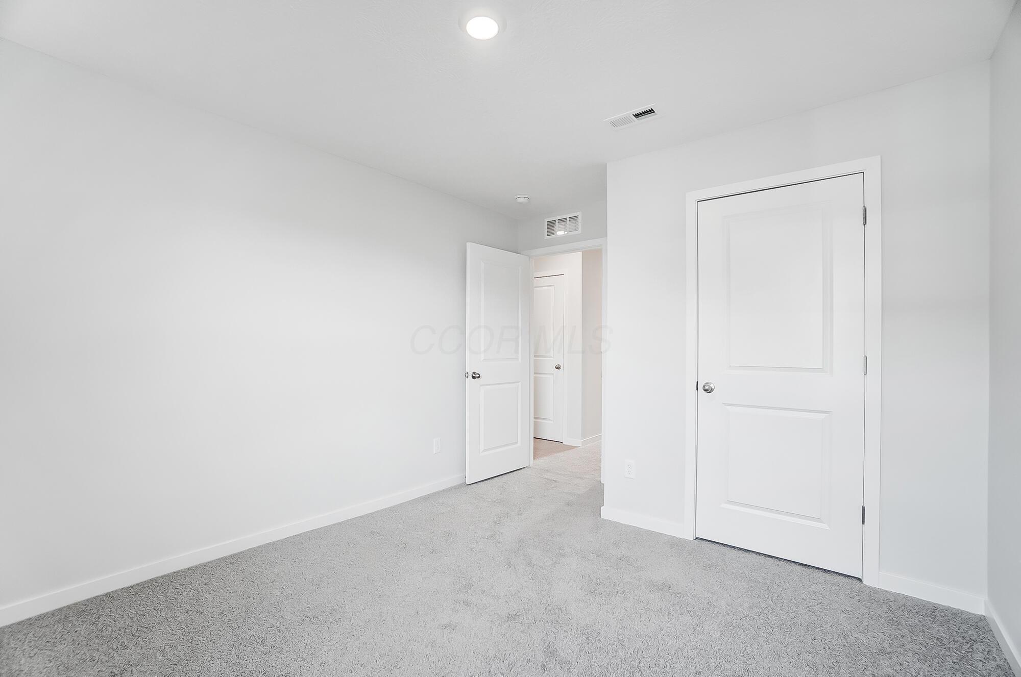 877 Sunny Vale Drive, Delaware, Ohio image 25