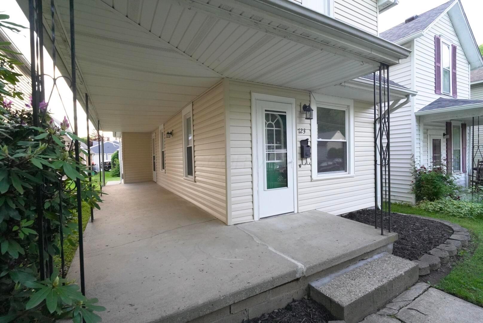 723 N Maple Street, Lancaster, Ohio image 2