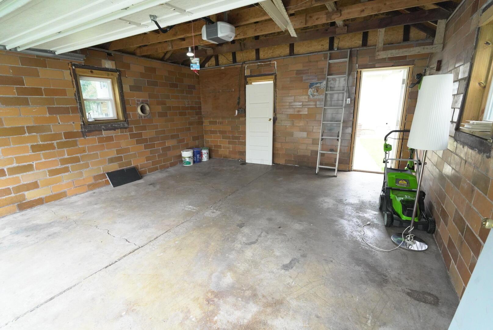 723 N Maple Street, Lancaster, Ohio image 29