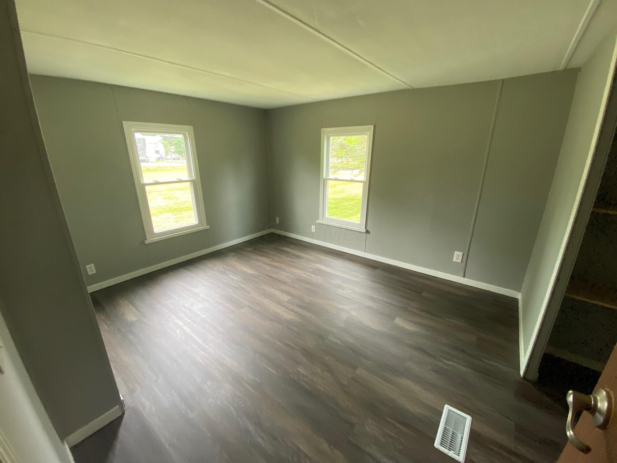 4 S Central Street, Ashley, Ohio image 14