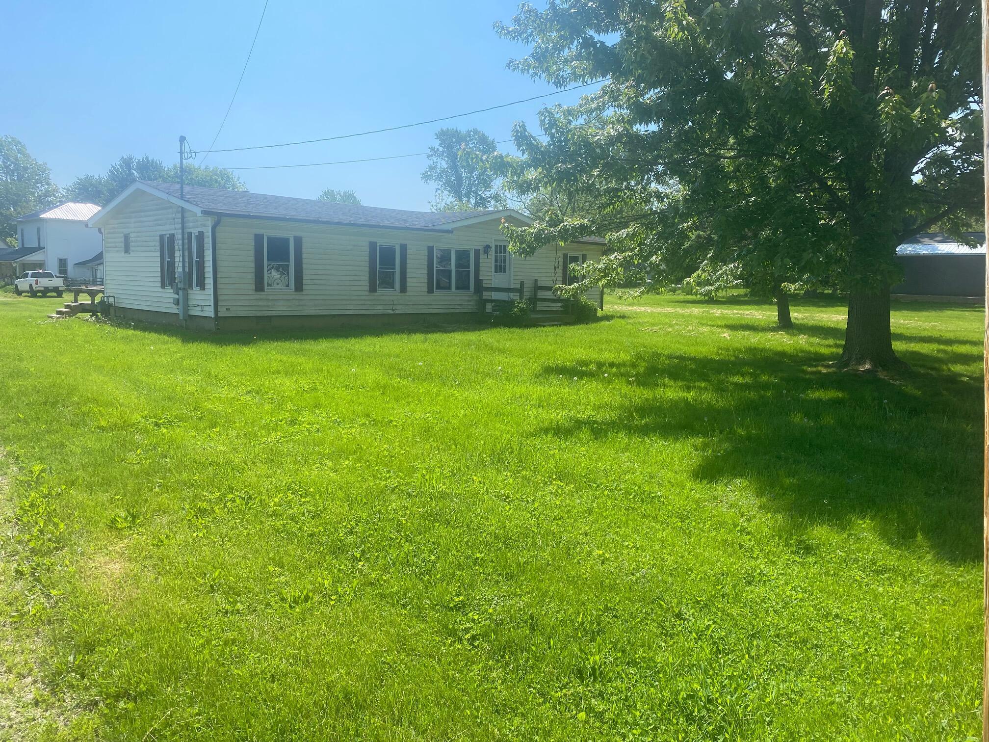 4 S Central Street, Ashley, Ohio image 1