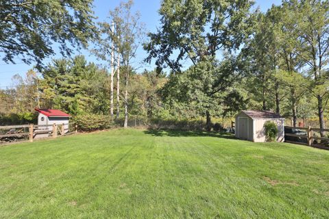 Tiny photo for 222 Bluejay Drive, Columbus, OH 43235 (MLS # 226000808)