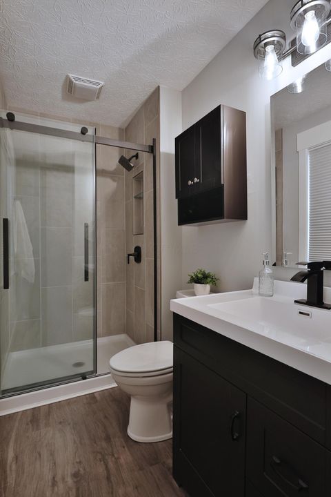 Tiny photo for 222 Bluejay Drive, Columbus, OH 43235 (MLS # 226000808)