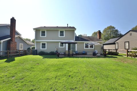 Tiny photo for 222 Bluejay Drive, Columbus, OH 43235 (MLS # 226000808)