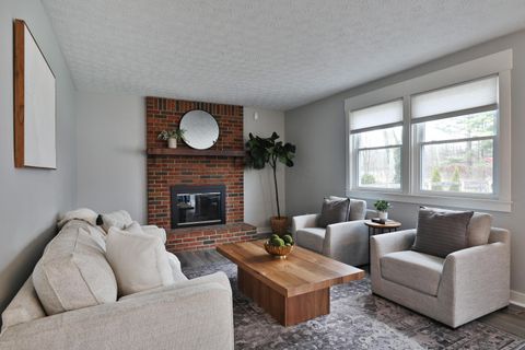 Tiny photo for 222 Bluejay Drive, Columbus, OH 43235 (MLS # 226000808)