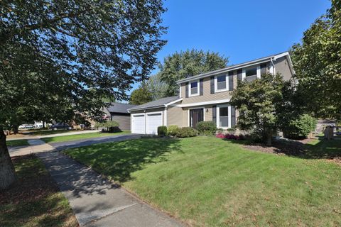Tiny photo for 222 Bluejay Drive, Columbus, OH 43235 (MLS # 226000808)