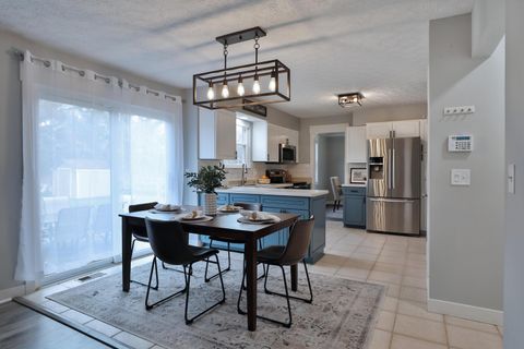 Tiny photo for 222 Bluejay Drive, Columbus, OH 43235 (MLS # 226000808)