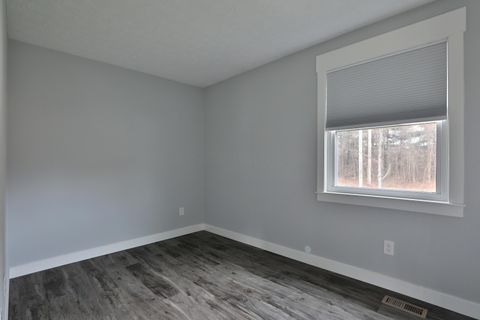 Tiny photo for 222 Bluejay Drive, Columbus, OH 43235 (MLS # 226000808)