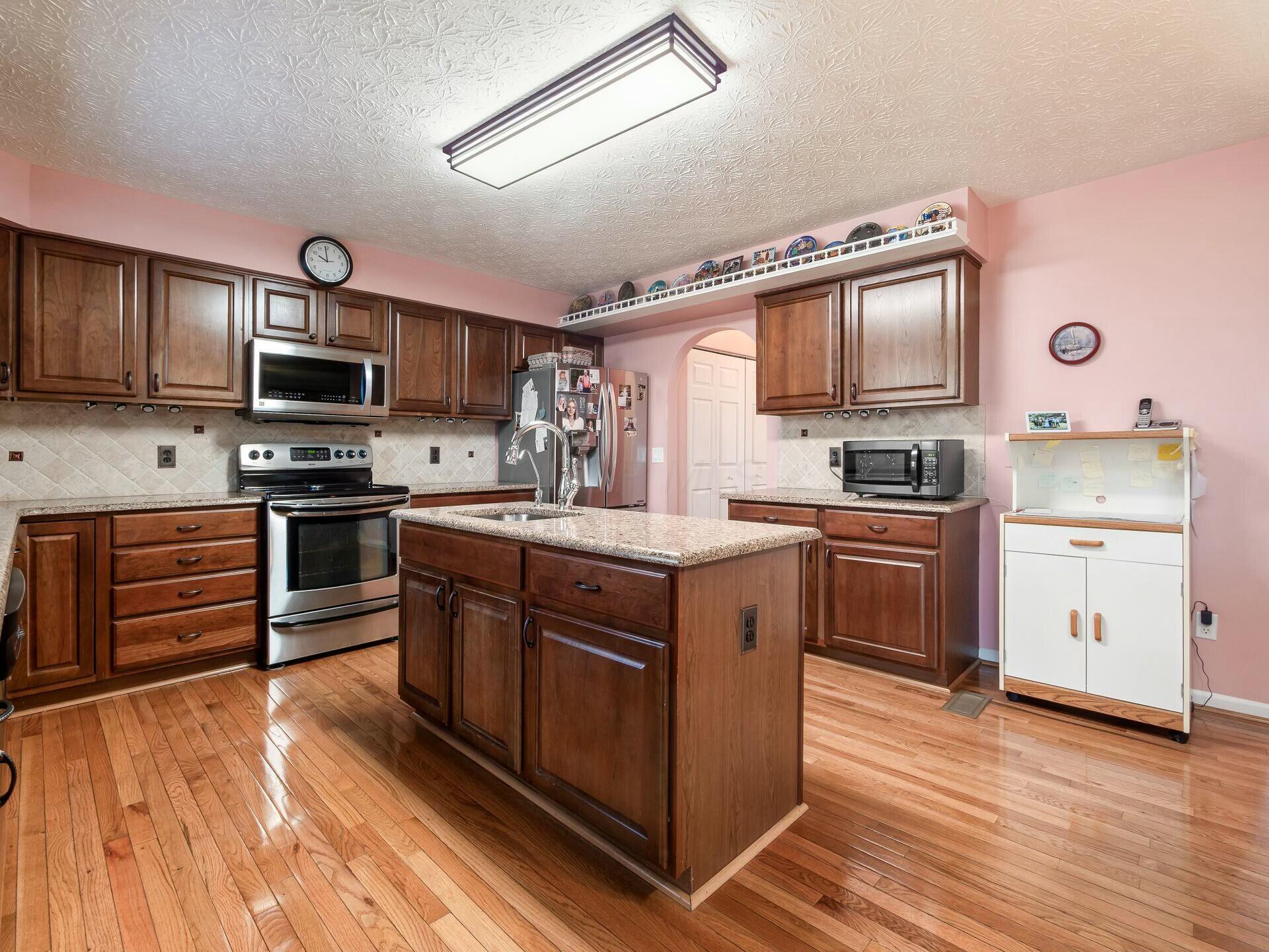 126 Deer Path Court, Pataskala, Ohio image 9
