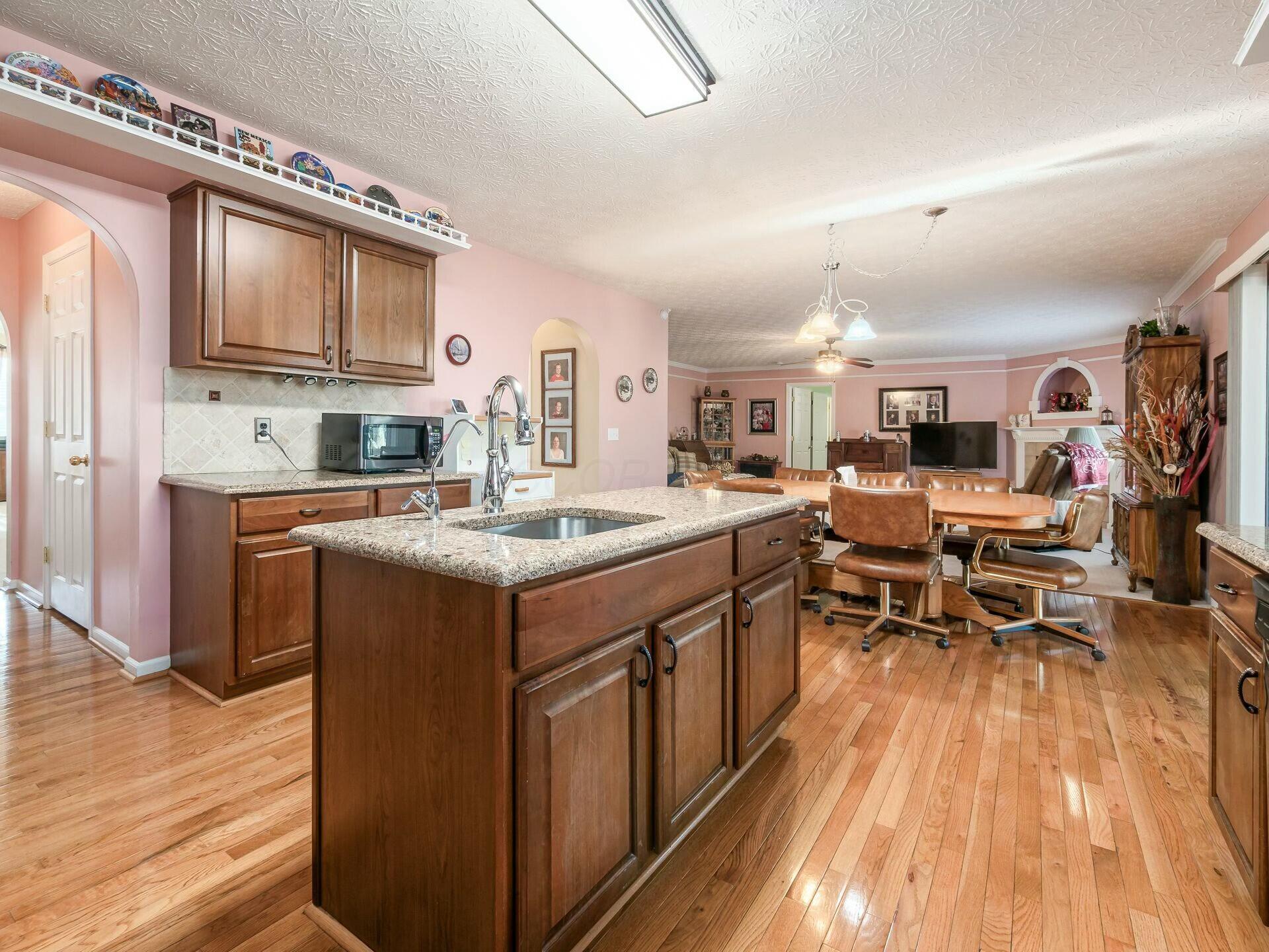 126 Deer Path Court, Pataskala, Ohio image 8